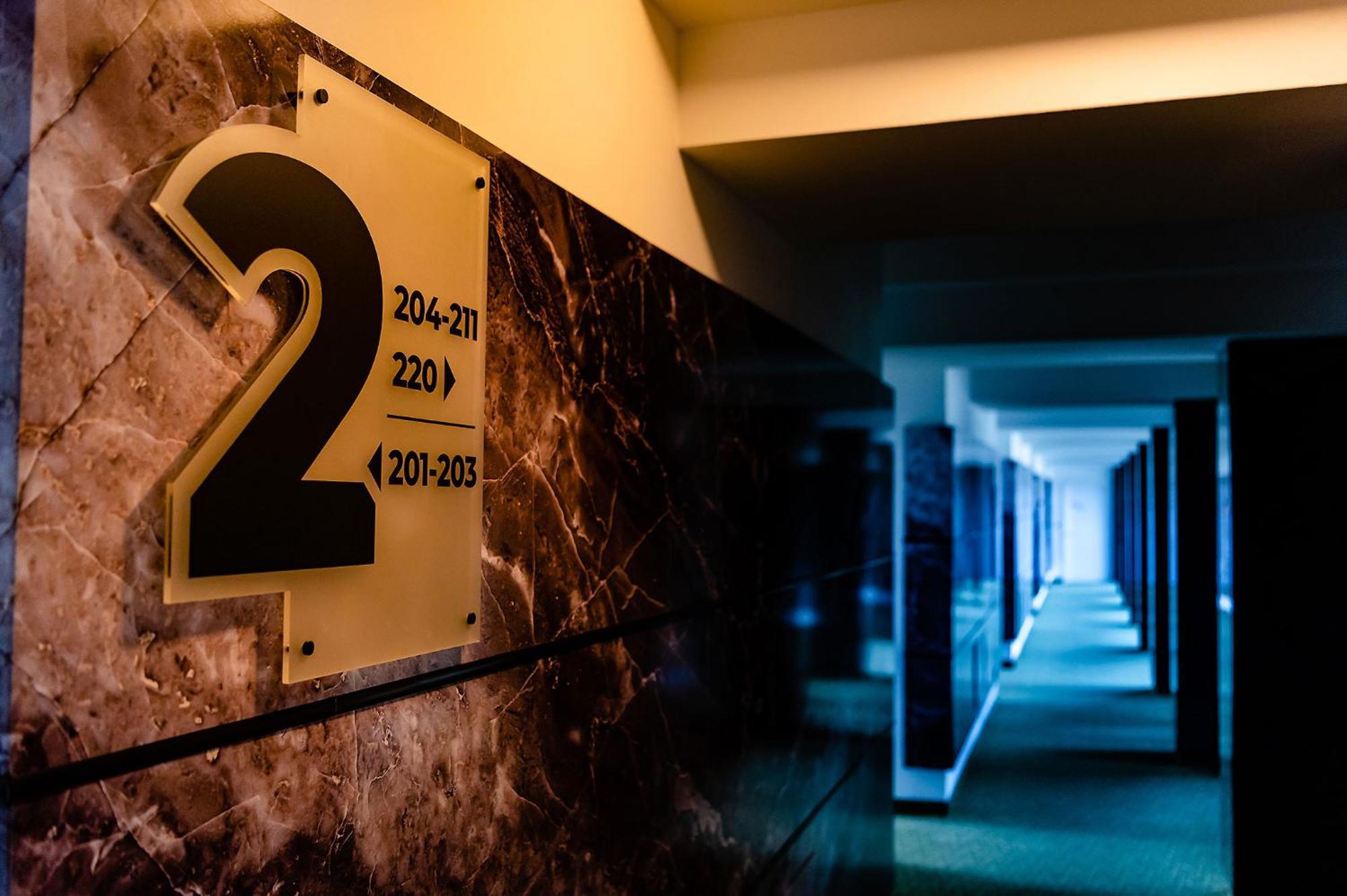 Hotel Business Conference Center &