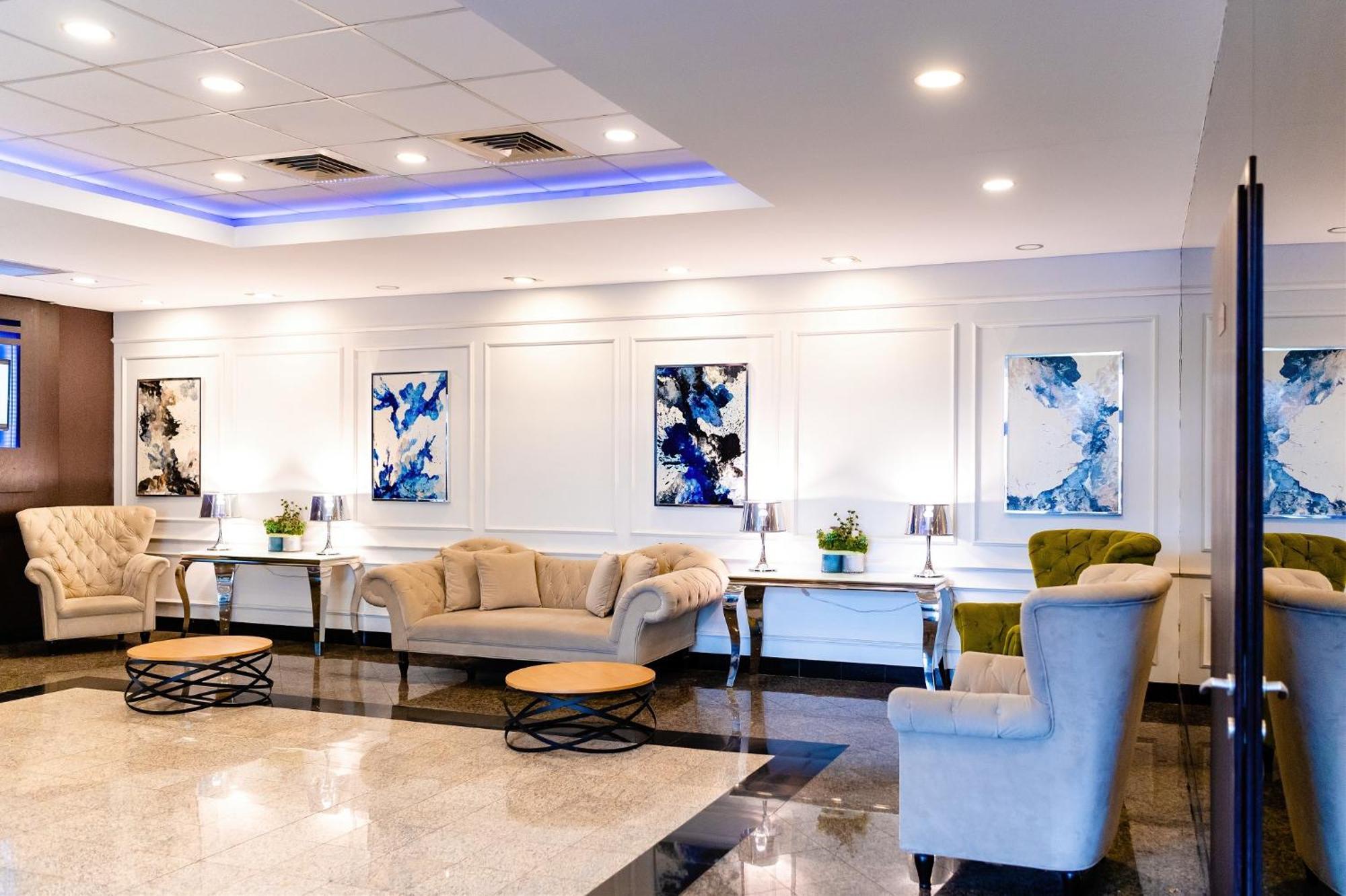 Business Conference Center & Hotel 3*