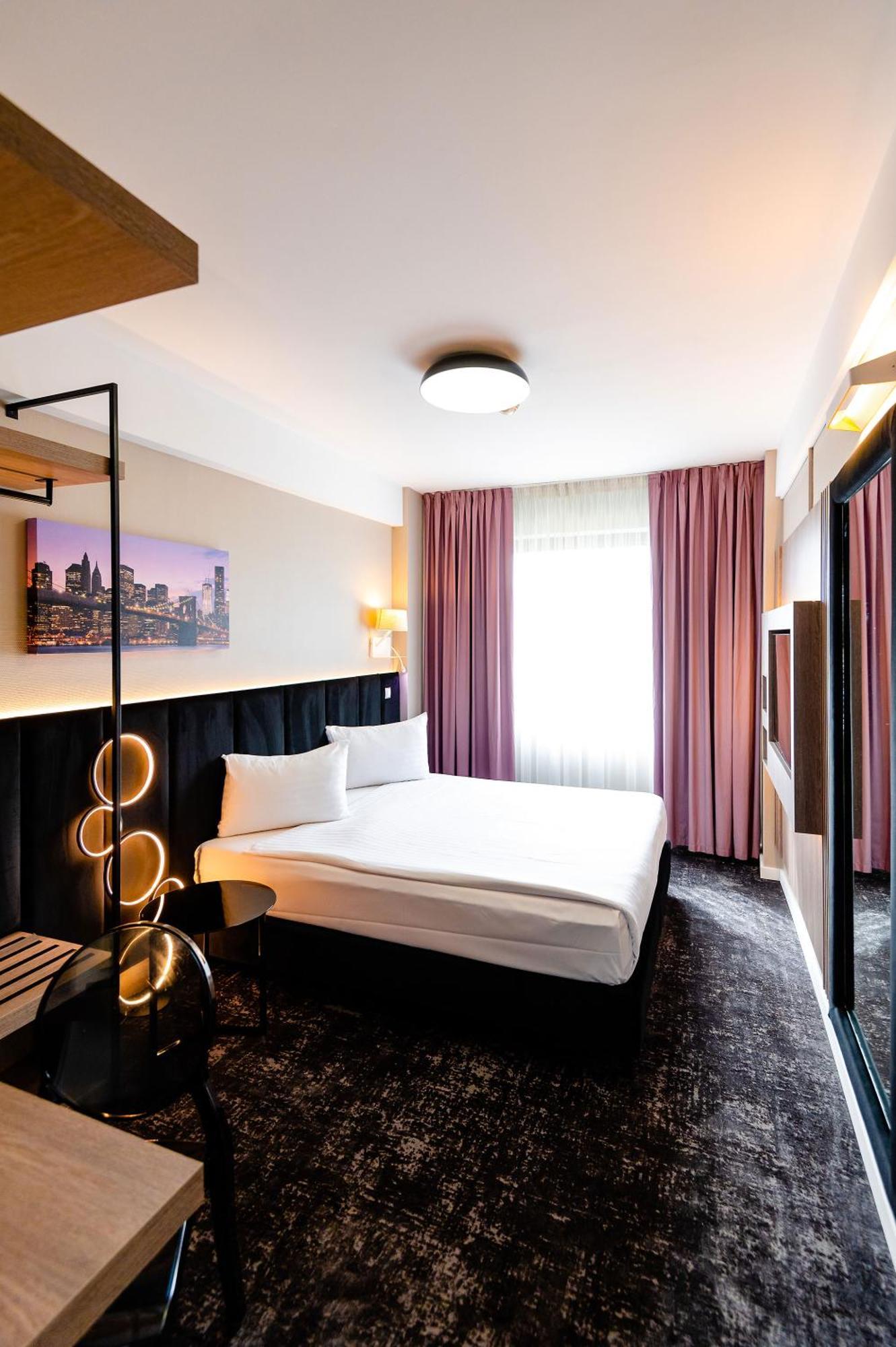Business Conference Center & Hotel Targu Mures