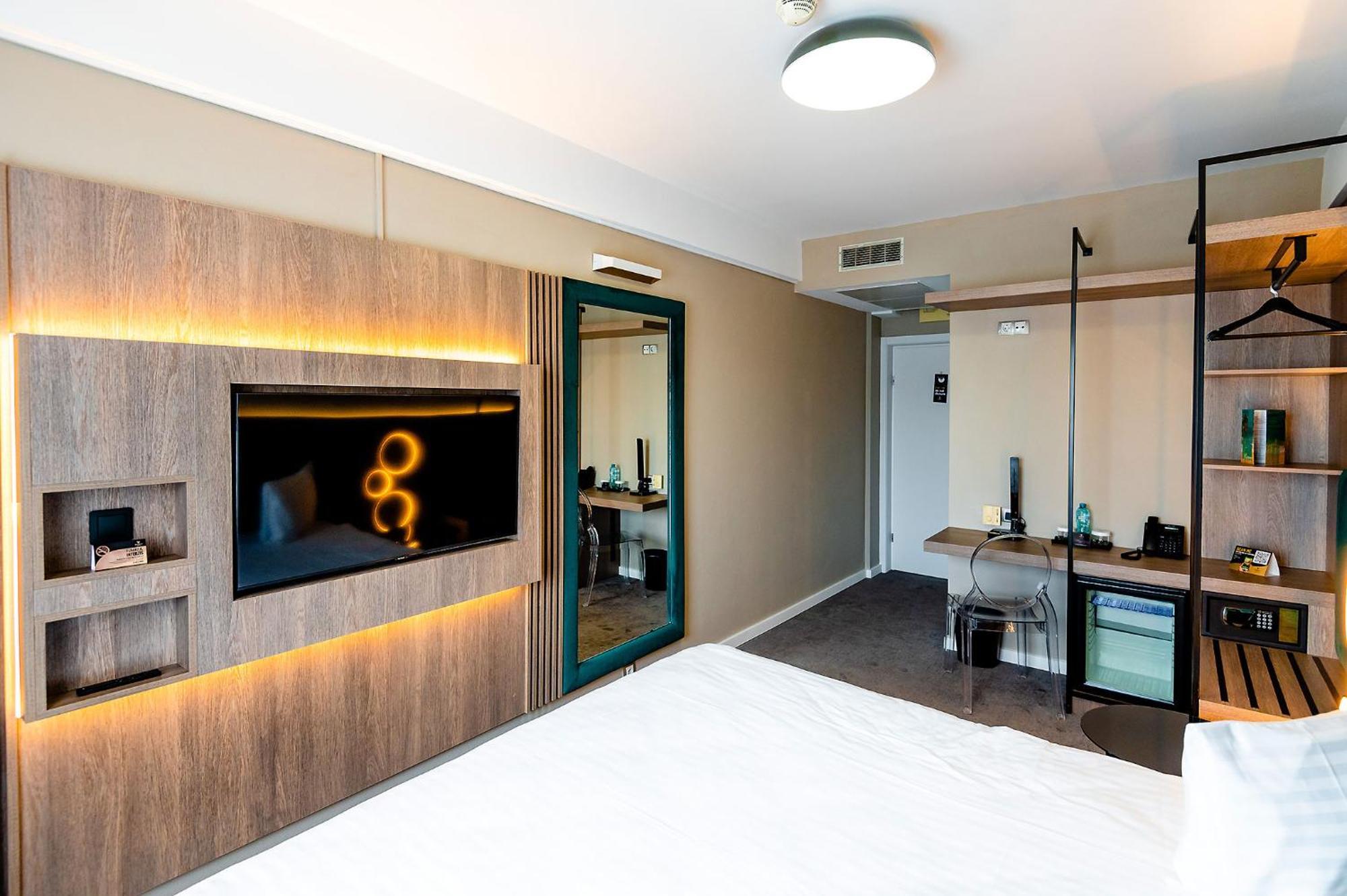 Business Conference Center & Hotel Târgu-Mureş