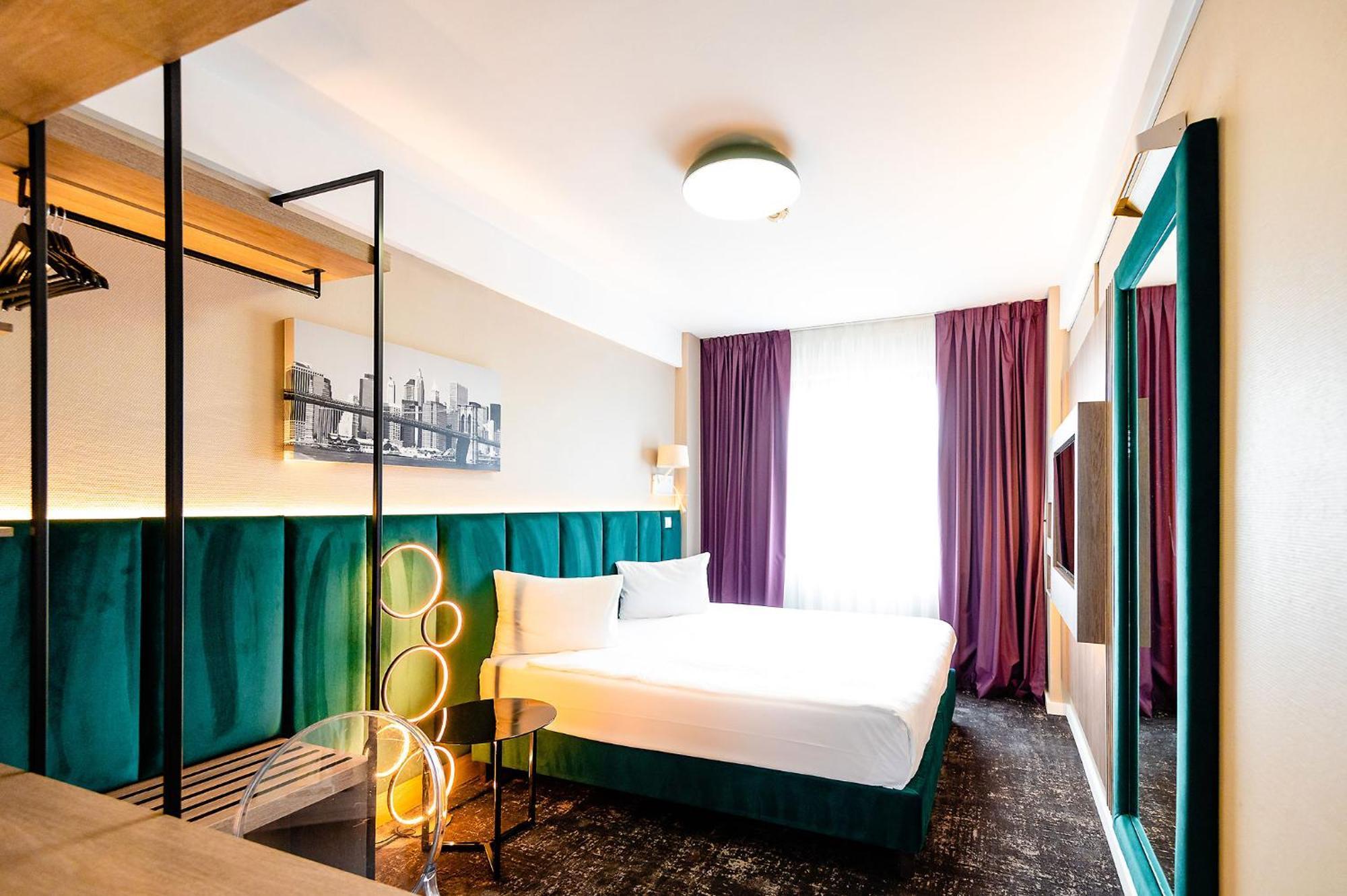 Business Conference Center & 3* Târgu-Mureş